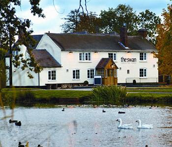 The Swan Inn Hanley Castle Exterior photo